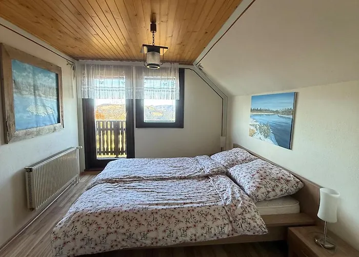 Private Forest With Epic View Casa vacanze *